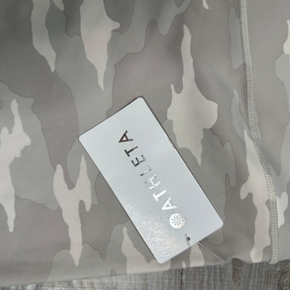 NWT Athleta Elation Camo 7/8 Tight Size 3X New Taupe 23" Inseam - Picture 4 of 11